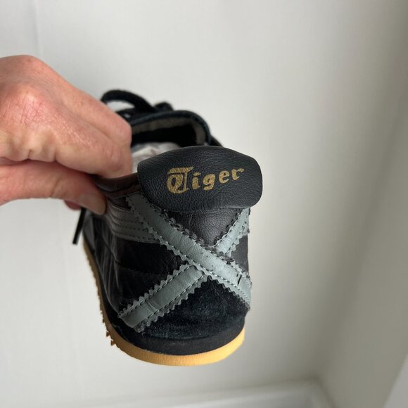 RARE ASICS Onitsuka Tiger - black and grey - women's 7.5 - Picture 4 of 8